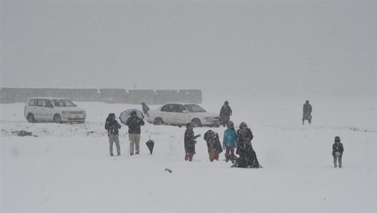 عاصفة ثلجية في باكستان وأفغانستان